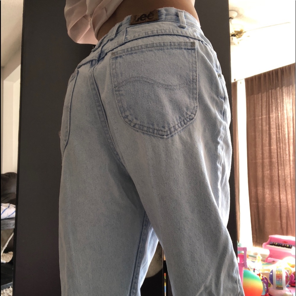 Lee jeans. Mom jeans. Boyfriend jeans